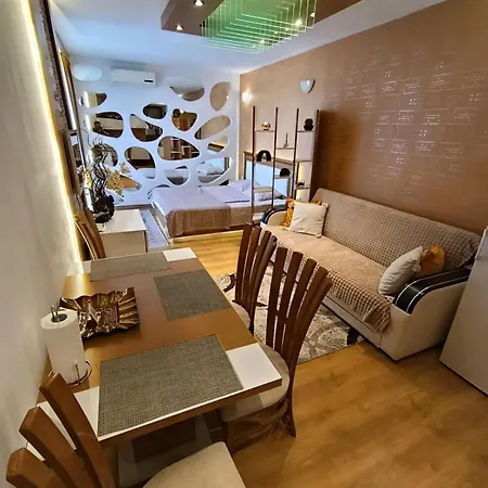 Sweet 2 * Σάνι Μπιτς